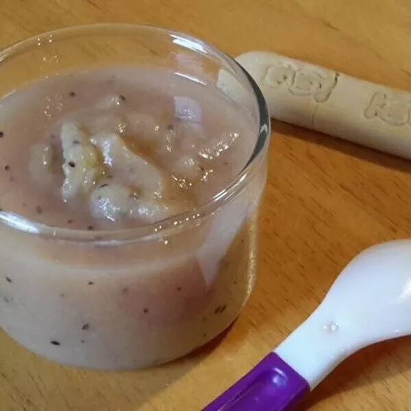 Compote pomme, banane, fraise, kiwi