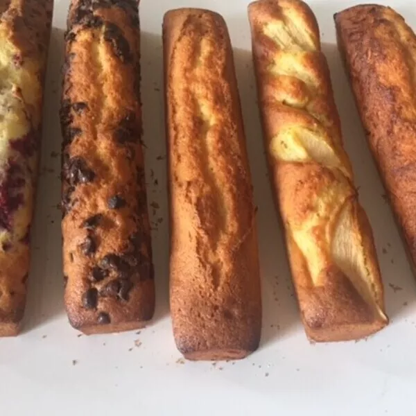 5 cakes sucrés variés 