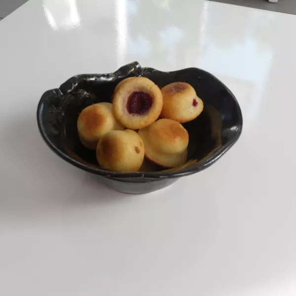 Mignardises chocolat blanc framboise (empreinte petits fours)